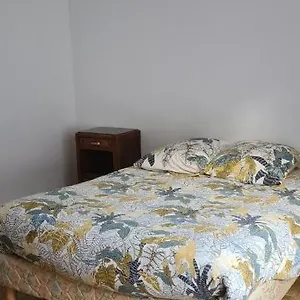 https://entrecasteaux-t1-saisonnier.fr-provencehotel.com